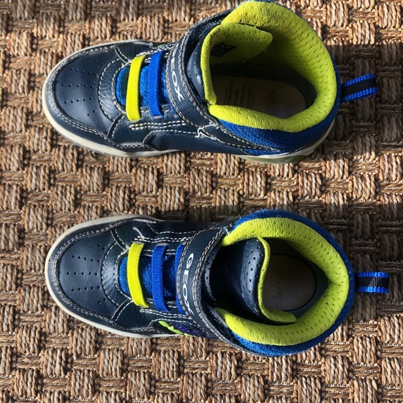 Geox - Navy Inek Light-up Trainers - Picture 5 of 7